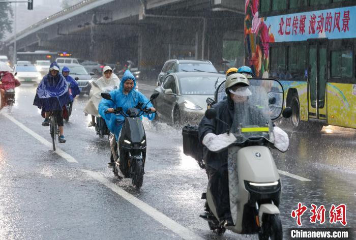 周末北京预计有明显降雨 局地累计雨量可达大暴雨 第2张